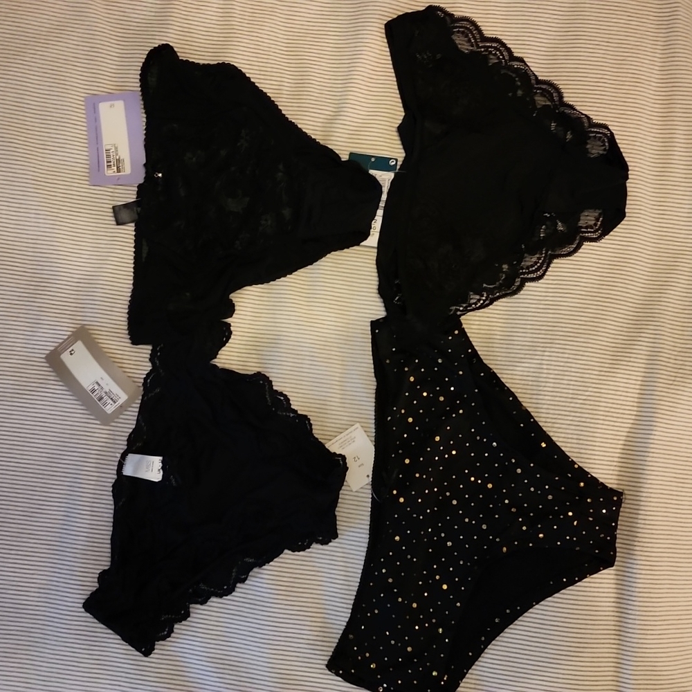 New labelled lacey underwear x 4 US 8